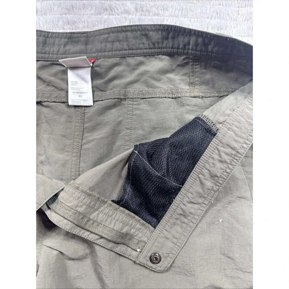 North Face Mens Shorts 42 Nylon Rip Stop Tan Travel Hiking Outdoor Fishing Green